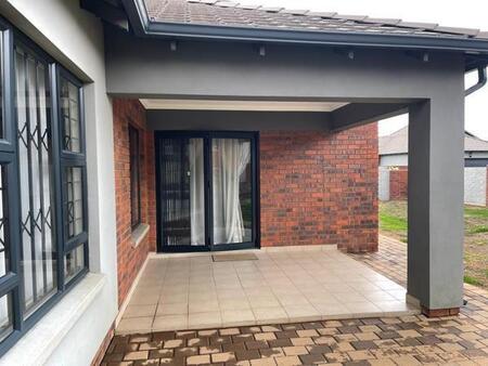 3 Bedroom House in Amberfield