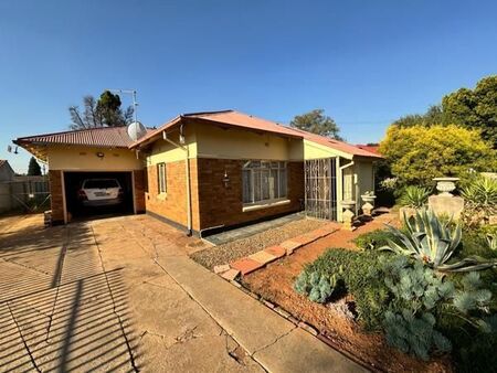 3 Bedroom House in Parys