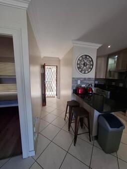 2 Bedroom Apartment in Jeffreys Bay