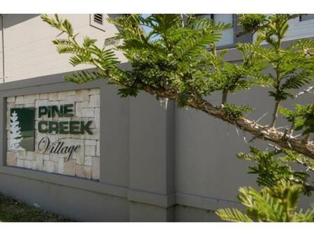 2 Bedroom Townhouse in Lorraine