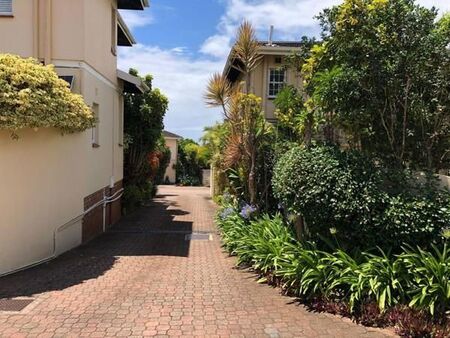 3 Bedroom Apartment in Essenwood