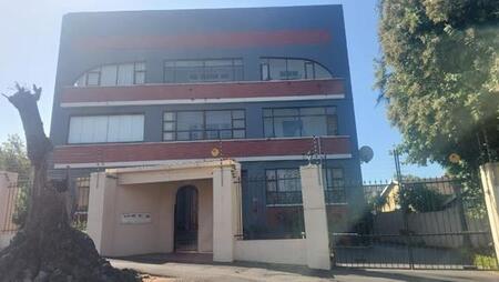 1 Bedroom Flat in Essenwood