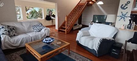 8 Bedroom House in Bluff