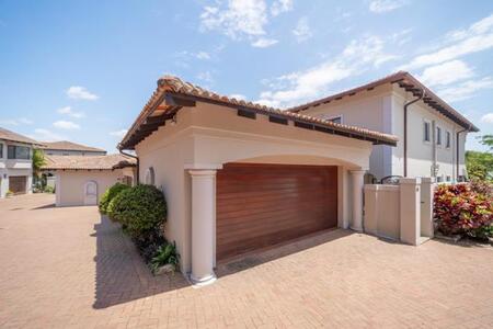 2 Bedroom Townhouse in Umhlali Golf Estate