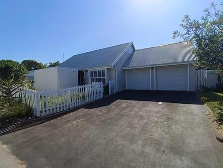 3 Bedroom House in Caledon Estate