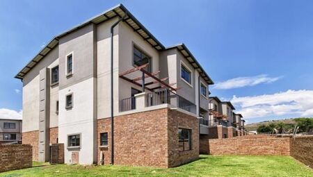 3 Bedroom Apartment in Wilgeheuwel