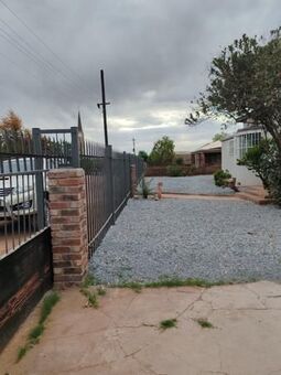 5 Bedroom House in Postmasburg