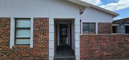 3 Bedroom House in Albertinia