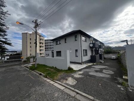 1 Bedroom Apartment in Plumstead