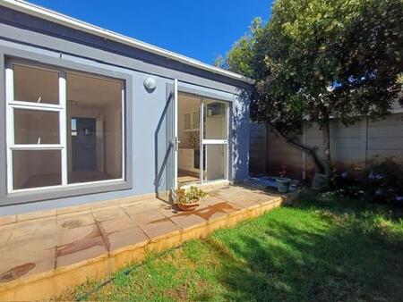 1 Bedroom Flat in Parklands