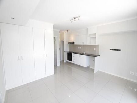 Studio Apartment in Kenilworth