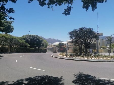 2 Bedroom Apartment in Sunnydale