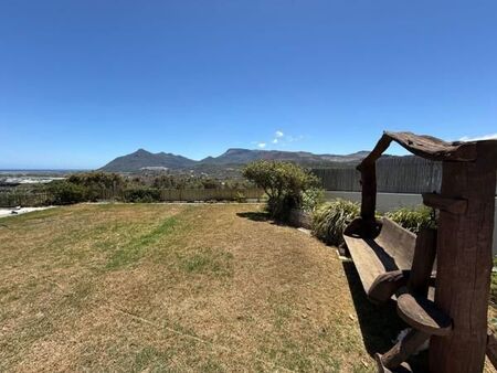 2 Bedroom Apartment in Fish Hoek