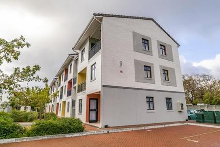 2 Bedroom Apartment in Diep River