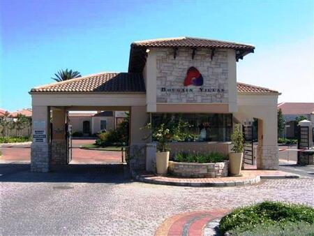 2 Bedroom Apartment in Century City