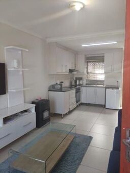 2 Bedroom House in Bardale Village