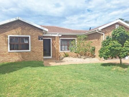 3 Bedroom Townhouse in Windsor Park