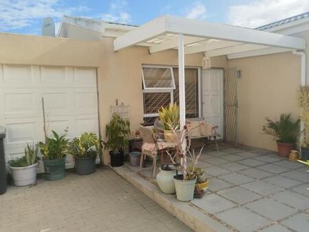 2 Bedroom House in Muizenberg