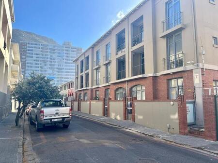1 Bedroom Apartment in Muizenberg