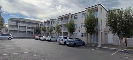 2 Bedroom Apartment in Klipkop