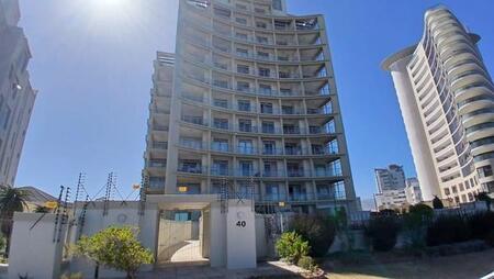 3 Bedroom Apartment in Strand South