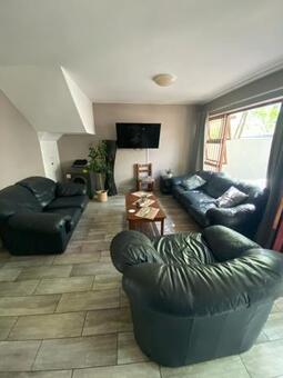 4 Bedroom House in Stellenbosch Central