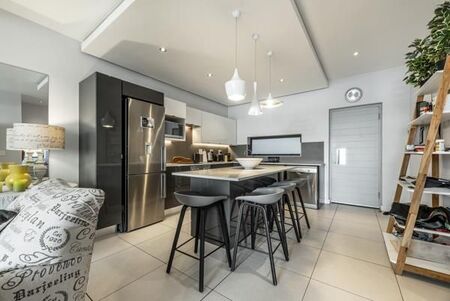 2 Bedroom Apartment in Green Point