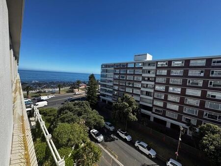 2 Bedroom Apartment in Sea Point