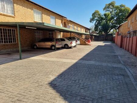 2 Bedroom flat to rent in Bo-Dorp, Rustenburg