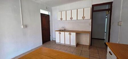 2 Bedroom apartment to rent in Kenville, Durban