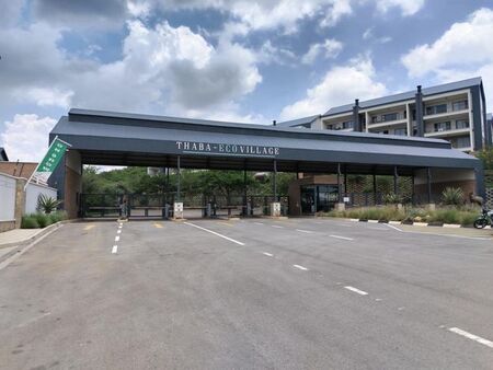 1 Bedroom townhouse - sectional to rent in Mulbarton, Johannesburg