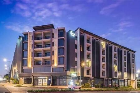 2 Bedroom Apartment in Umhlanga Ridge