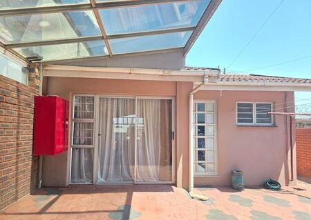 1 Bedroom House in Montford