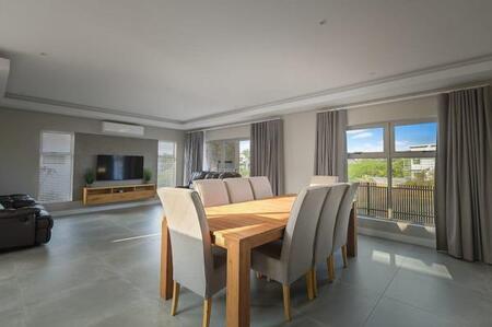 3 Bedroom House in Palm Lakes Estate