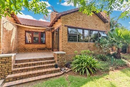 3 Bedroom Townhouse in Ruimsig