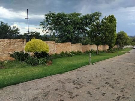 2 Bedroom Apartment in Wilgeheuwel