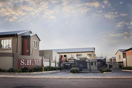 3 Bedroom Apartment in Equestria