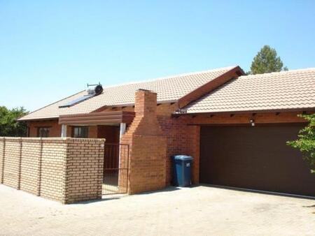 3 Bedroom Townhouse in Equestria