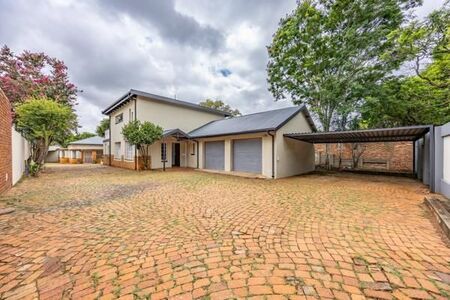 11 Bedroom House in Brooklyn