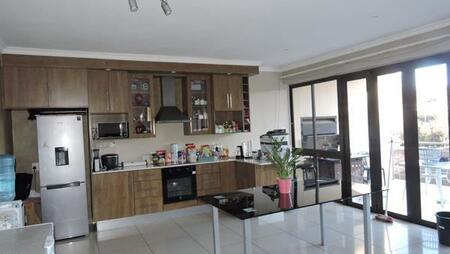 4 Bedroom House in Menlo Park