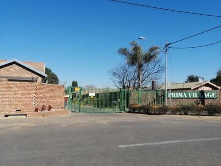 2 Bedroom Townhouse in Rietfontein