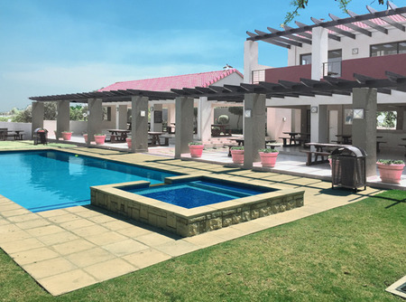 2 Bedroom Apartment in Fourways