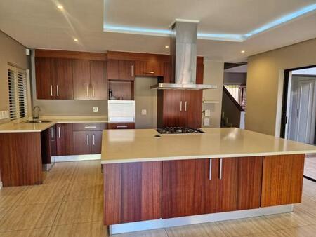 3 Bedroom Townhouse in Sandown