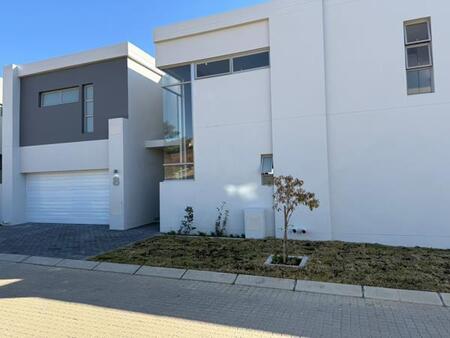 3 Bedroom House in Bryanston
