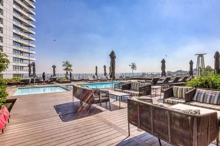 Studio Apartment in Benmore Gardens