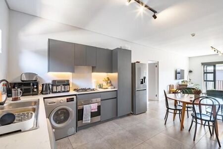 2 Bedroom Apartment in Hyde Park