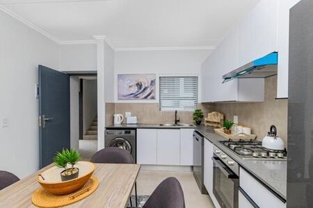 2 Bedroom Apartment in Fourways