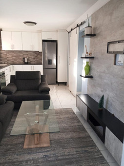 1 Bedroom House in Sandown Estate