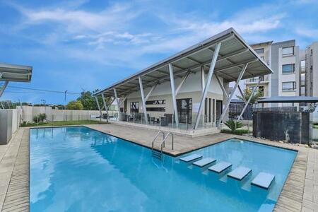 1 Bedroom Apartment in Broadacres