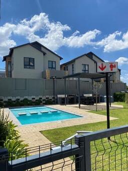 3 Bedroom Cluster in Fourways